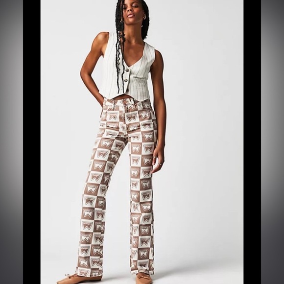 Free people x wrangler collab cream brown logo flare denim pants spring jeans - Picture 2 of 8